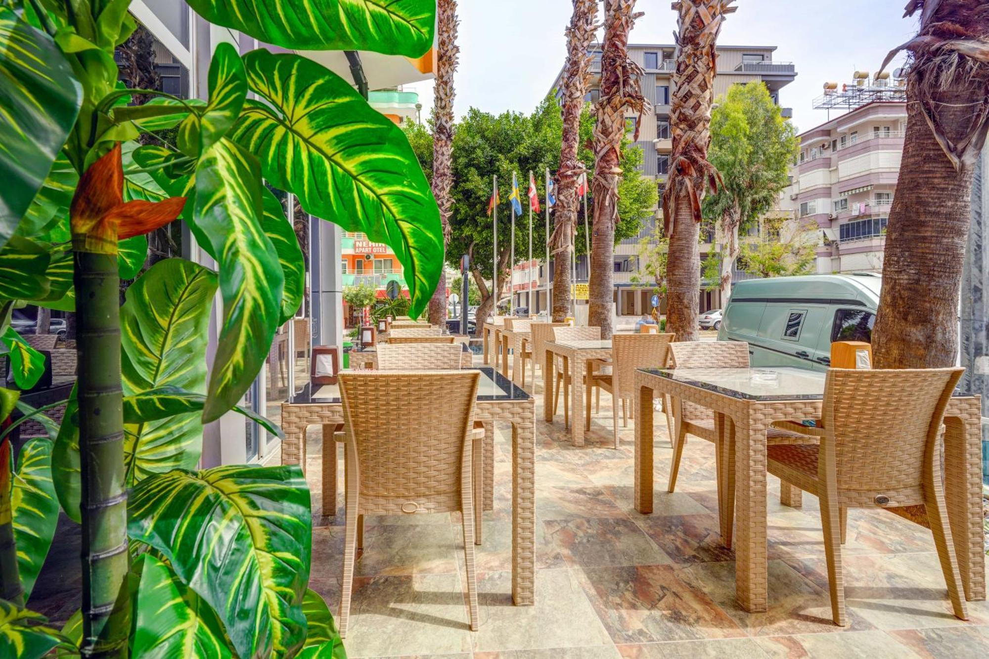 Kleopatra Arsi Hotel Alanya Bagian luar foto