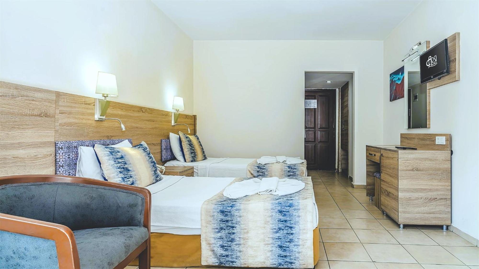 Kleopatra Arsi Hotel Alanya Bagian luar foto